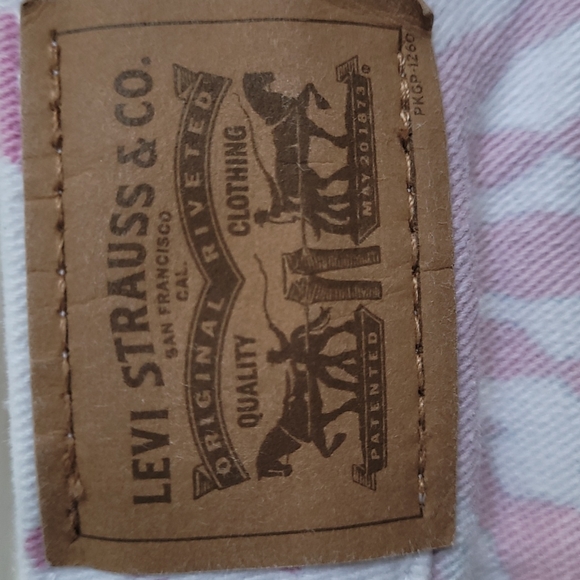 Shorts - Picture 4 of 4